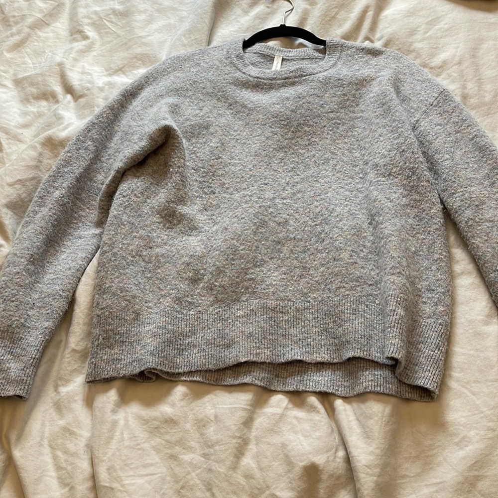 The group by babaton sweater - Picture 3 of 4
